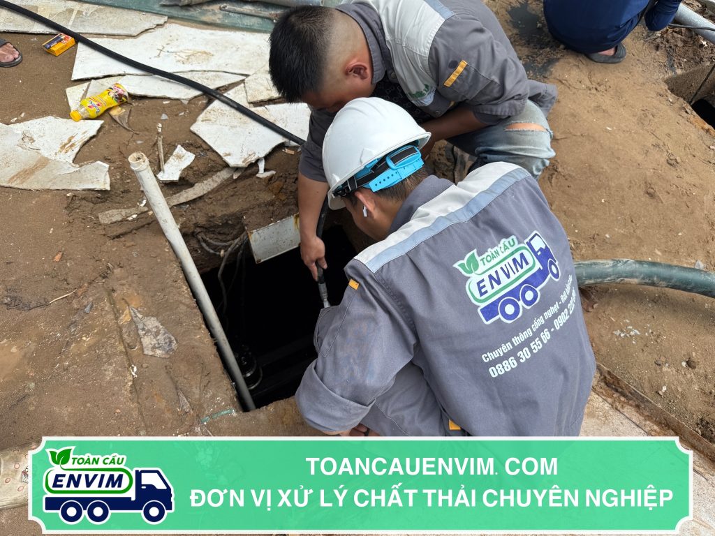 giá hút hầm cầu