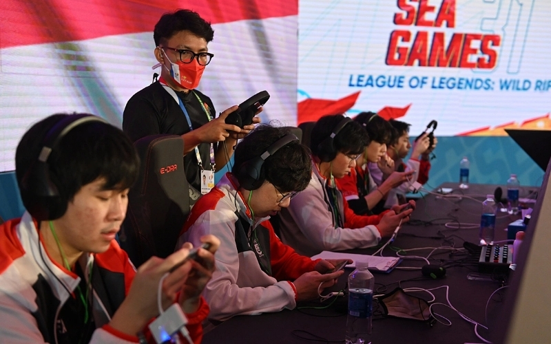 Cộng đồng game thủ Đông Nam Á tranh luận về bản cập nhật mới